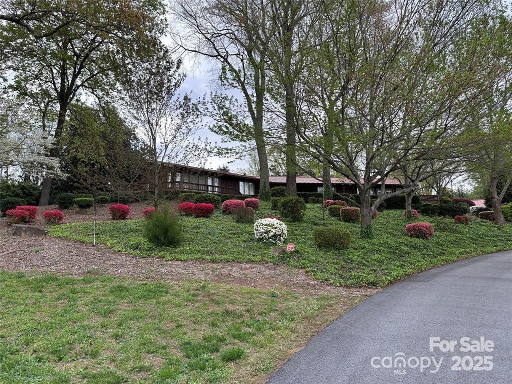 2927 Old Stage Road