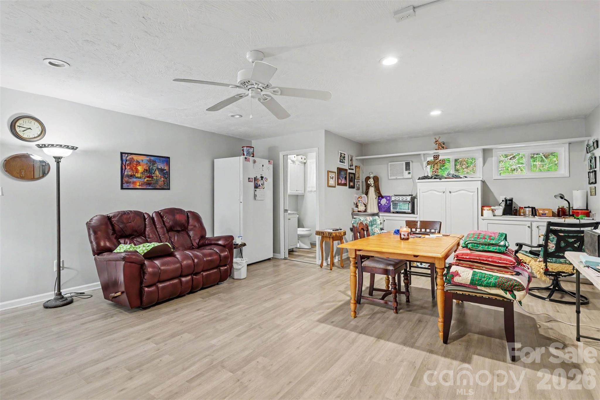 9324 Simpson Road