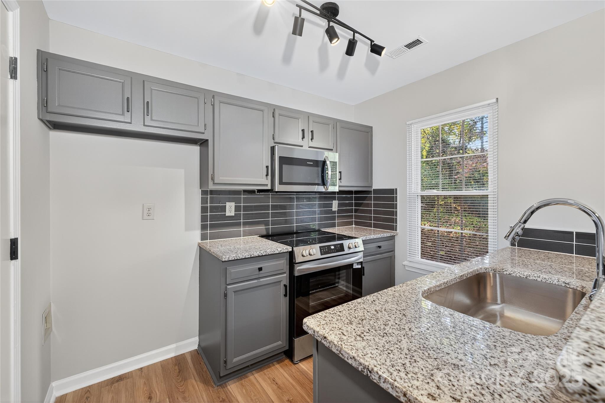 6407 Windsor Gate Lane