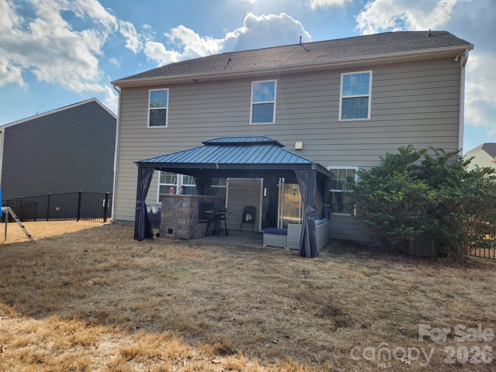 The Palisades - Residential