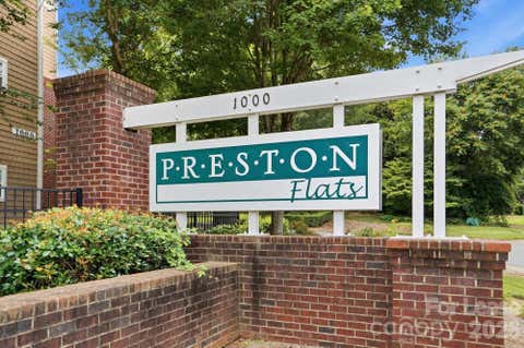 Photo of 1000 E Woodlawn Road #216, Charlotte, NC 28209 (MLS # 4403887)