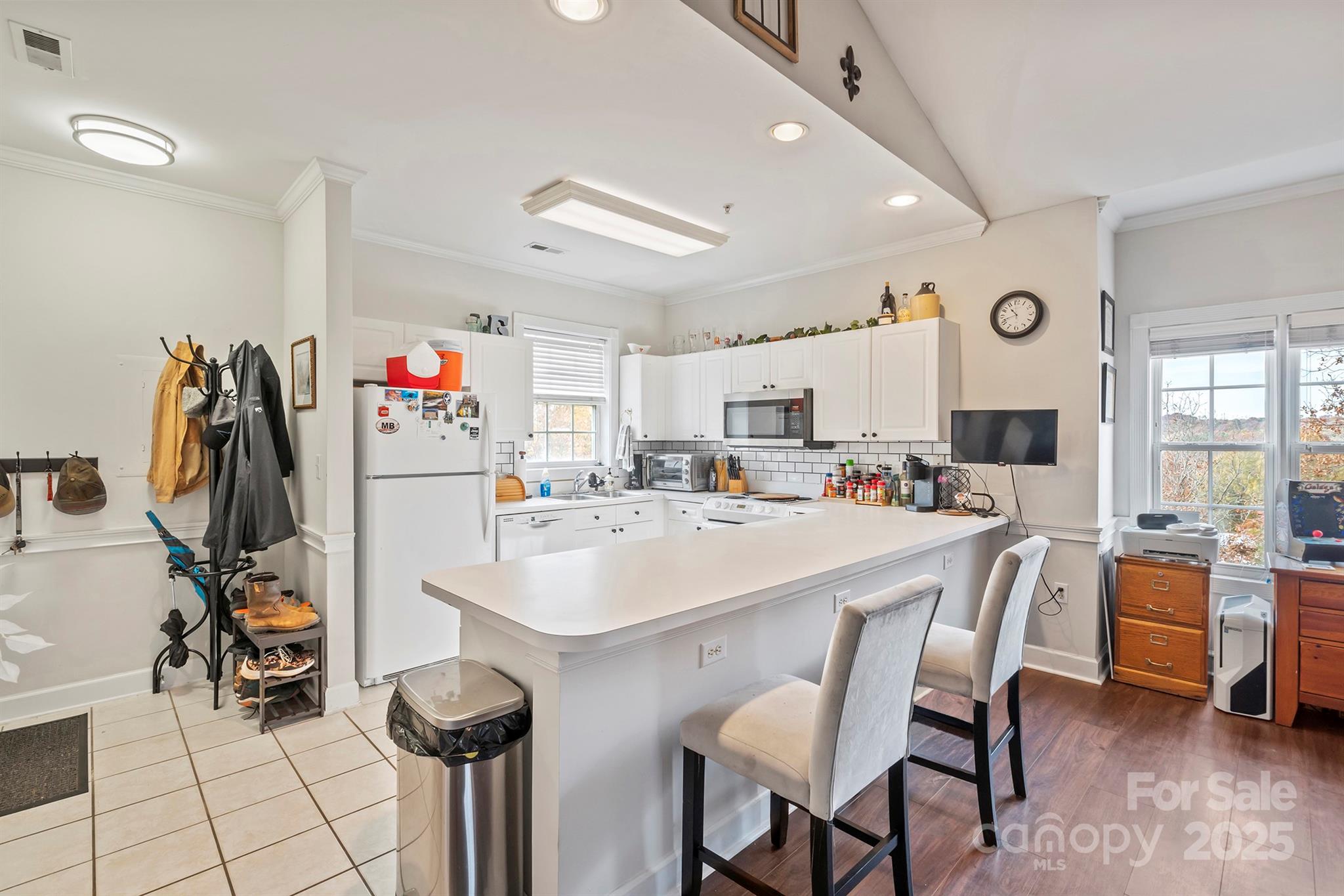 8931 Meadow Vista Road
