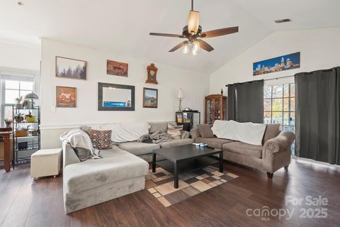 8931 Meadow Vista Road Charlotte NC 28213