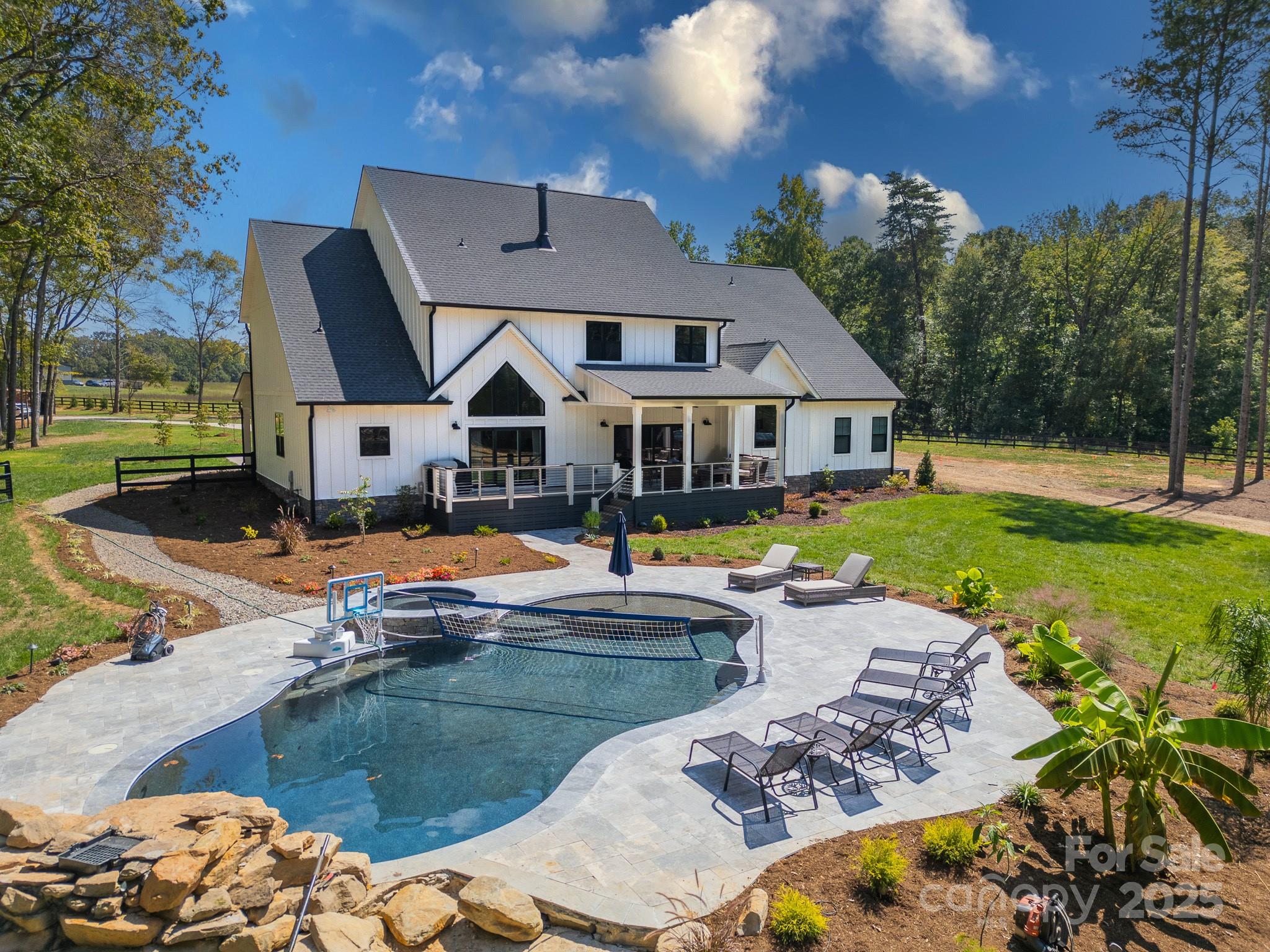 1033 Brandon Road