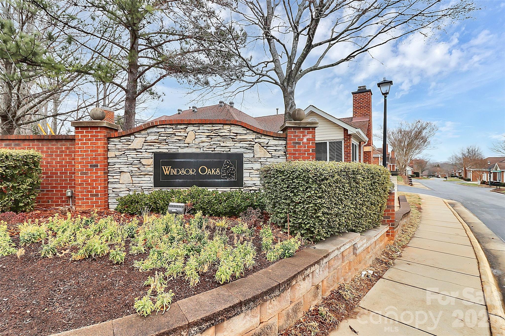 Windsor Oaks - Residential