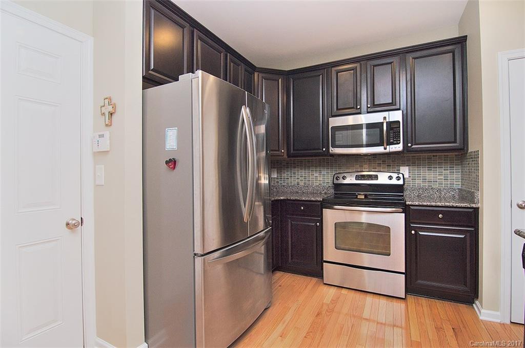 Lake Shore - Residential