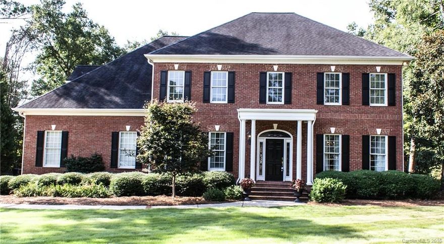 Beautiful brick Home in Harlinsdale! Professionally decorated. Open concept kitchen to family rm w/ lots of natural light. 2 story foyer, 10' ceilings, crown moldings. Lrg formal DR. LR & Study. Kitchen w/ gas cook top, granite, tile flrs, lrg pantry, island. Luxurious owner's suite up w/ large his & her closets w/ custom shelving. 2 Beds w/ Jack N Jill Bath. Unbelievable 2nd Suite/Bonus w/ bath. Garage w/ extra storage. Deck. Zoysia sod. Optional HOA dues of $600 for use of Laurel Creek pool.