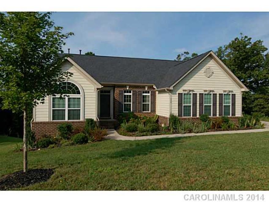 Hard to find Ranch with finished basement located in desirable Tega Cay's Serenity Point with over 3800 HLA. Walk to Shopping and Dining! Home offers formal dining, sun room, gourmet kitchen with double oven, gas stove top, all stainless appliances and granite counter tops.  Just Finished 2 rooms in basement offering a media and 4th bedroom,  Split BR floor plan with MBR on main. Show and Sell!!!