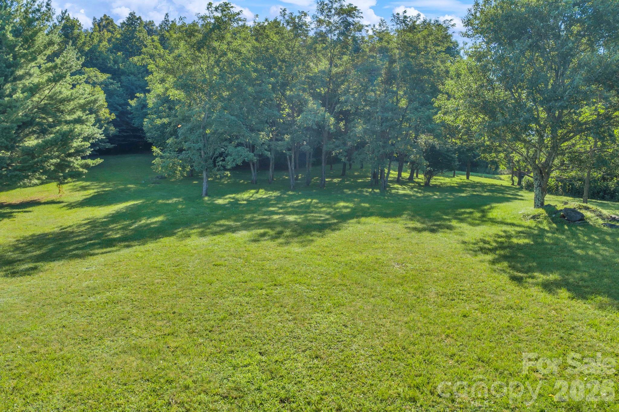 525 Schoolhouse Ridge