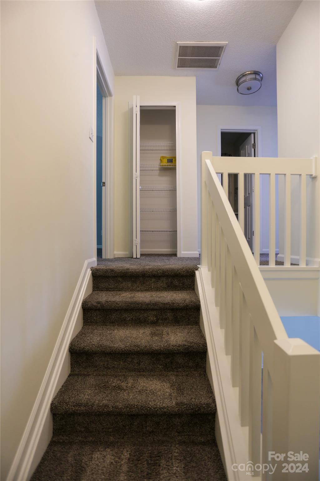 TOWNES AT RIVER CROSSING - Residential