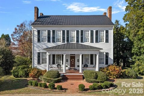 Photo of 104 Leslie Loop, Mooresville, NC 28115 (MLS # 4383263)