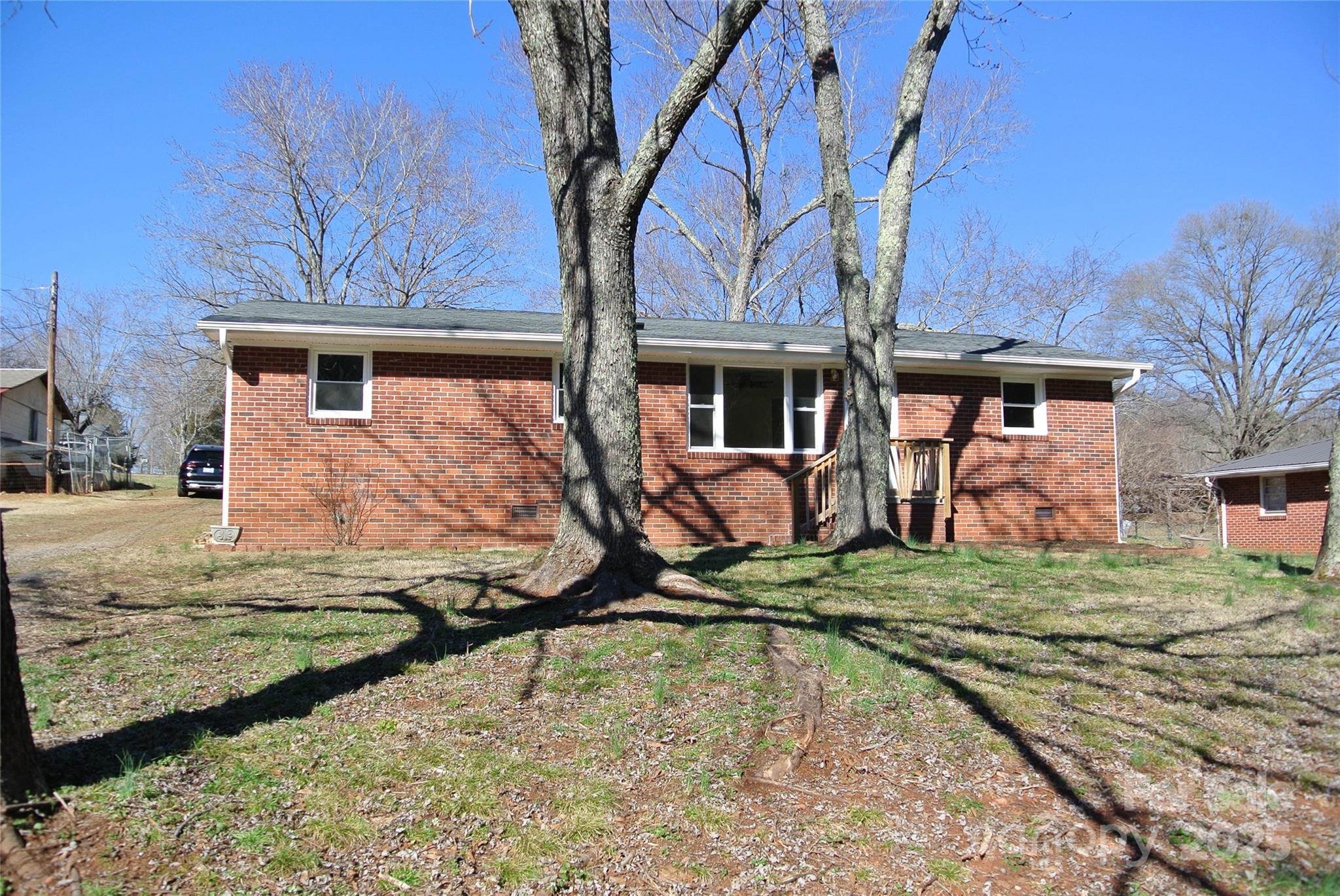 284 Brackett Road