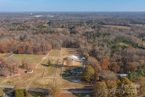 A home in Kernersville