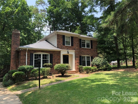 Photo of 823 Tadlock Place, Matthews, NC 28105 (MLS # 4419764)