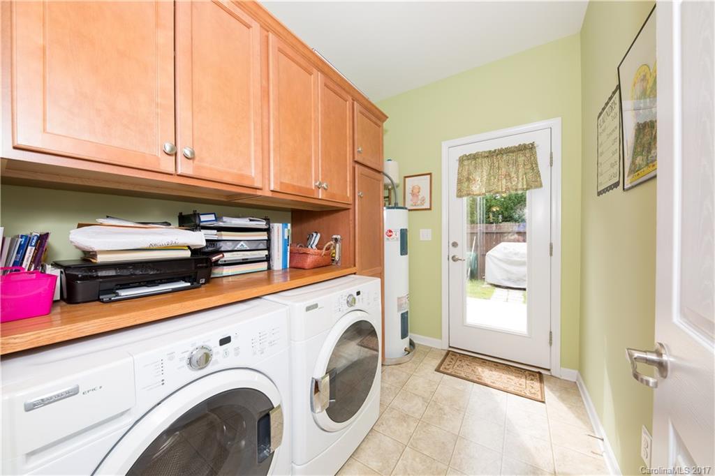 Newport Lakes - Residential