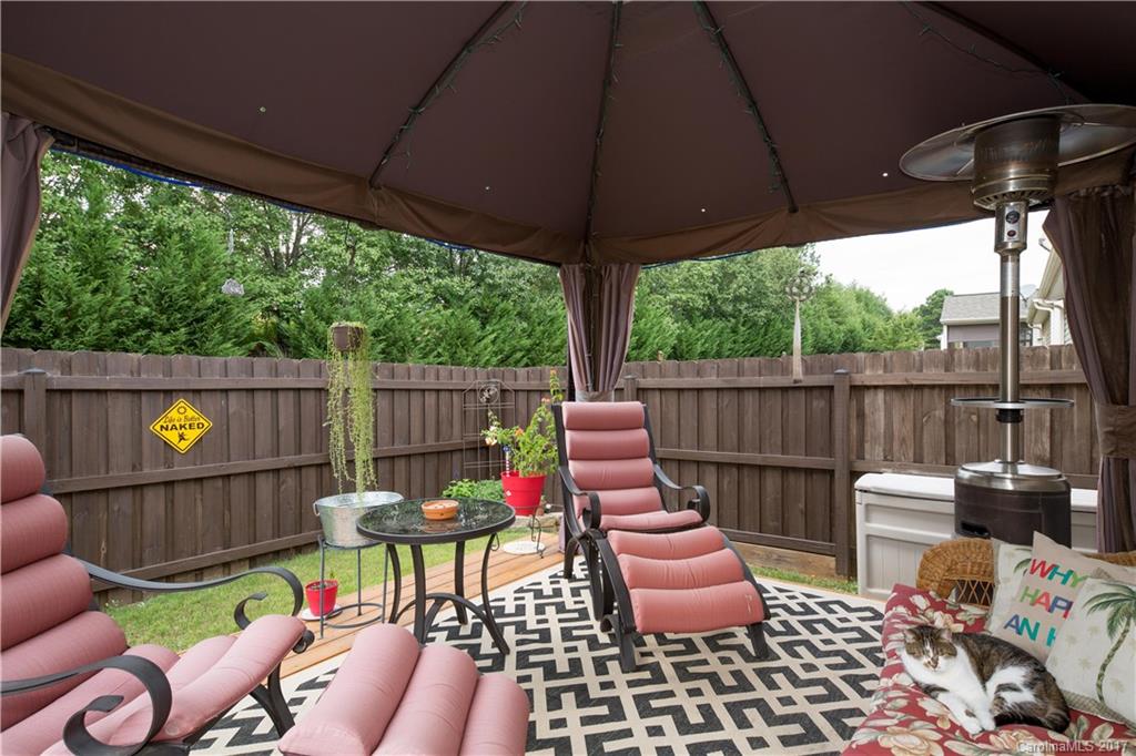 Newport Lakes - Residential