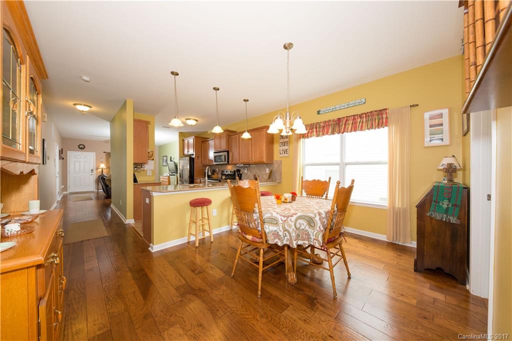 Newport Lakes - Residential