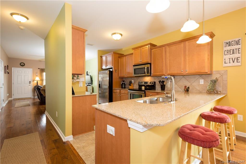 Newport Lakes - Residential