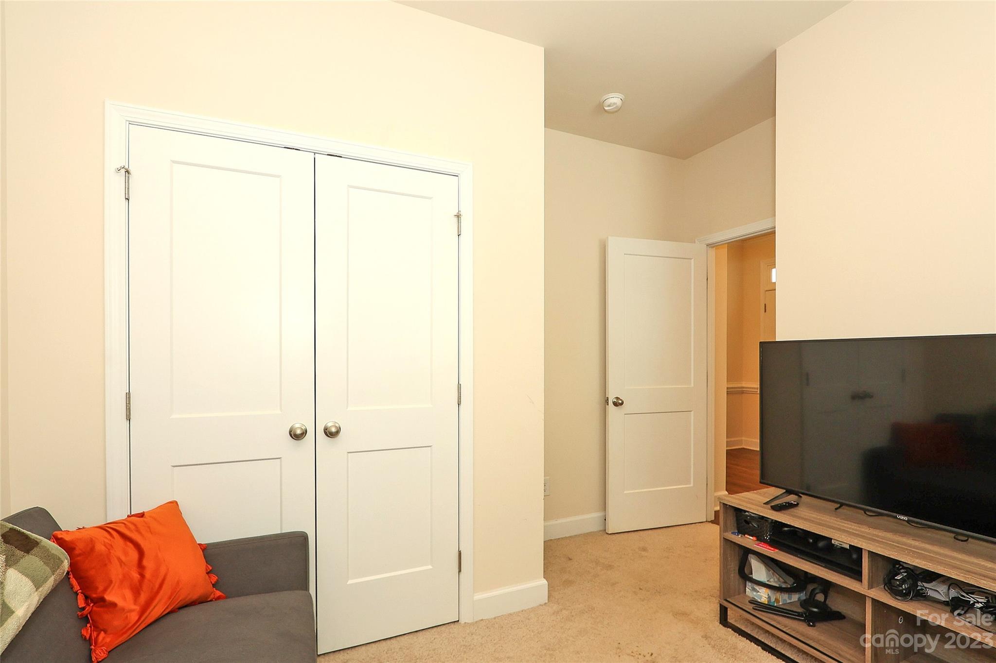 Kellswater Bridge - Residential