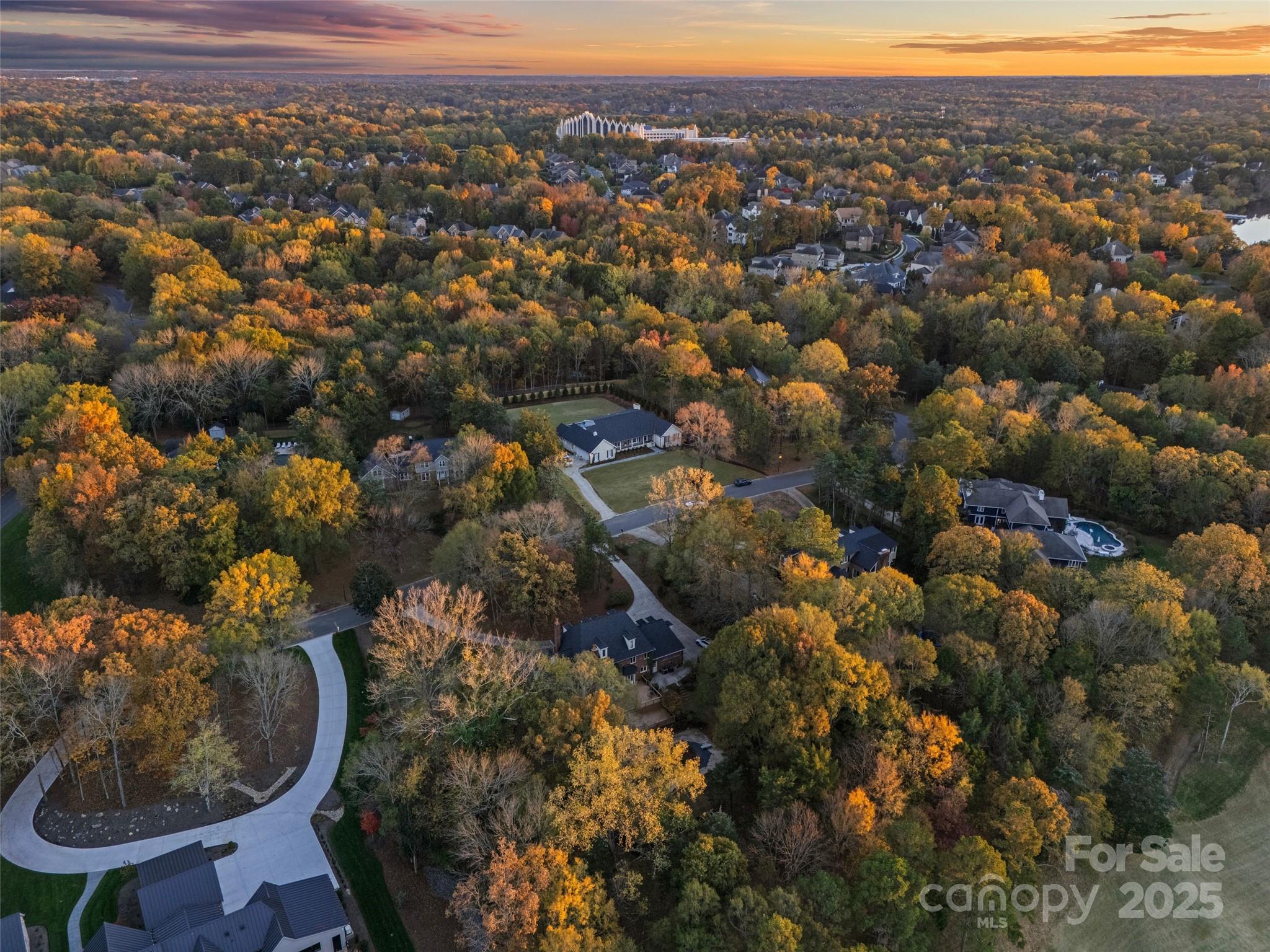 Five Knolls Estates - Residential