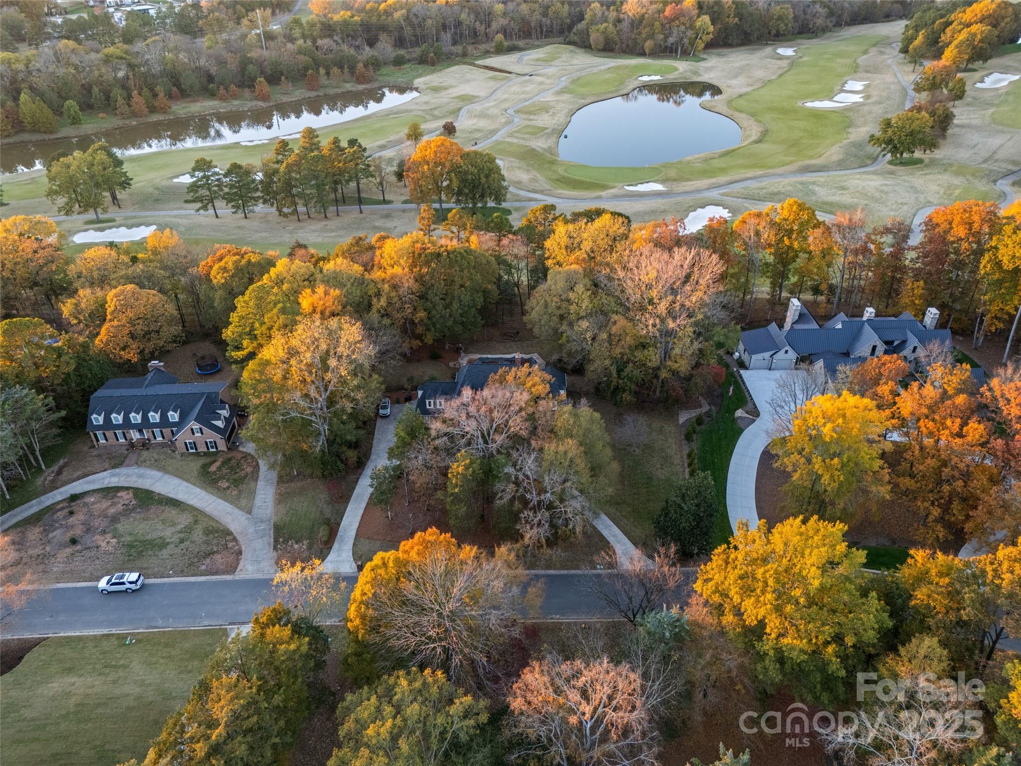 Five Knolls Estates - Residential