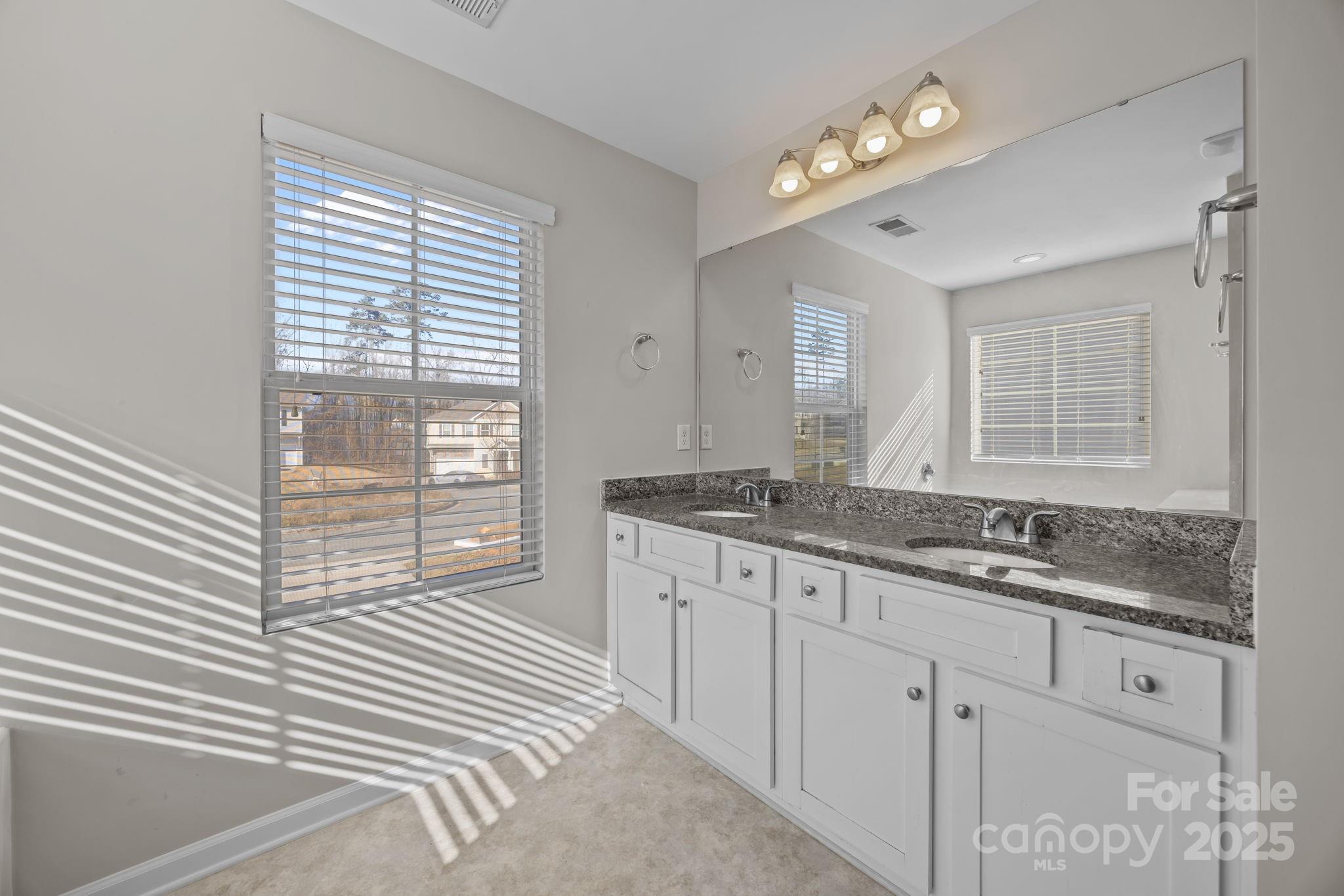 Oakview Commons - Residential