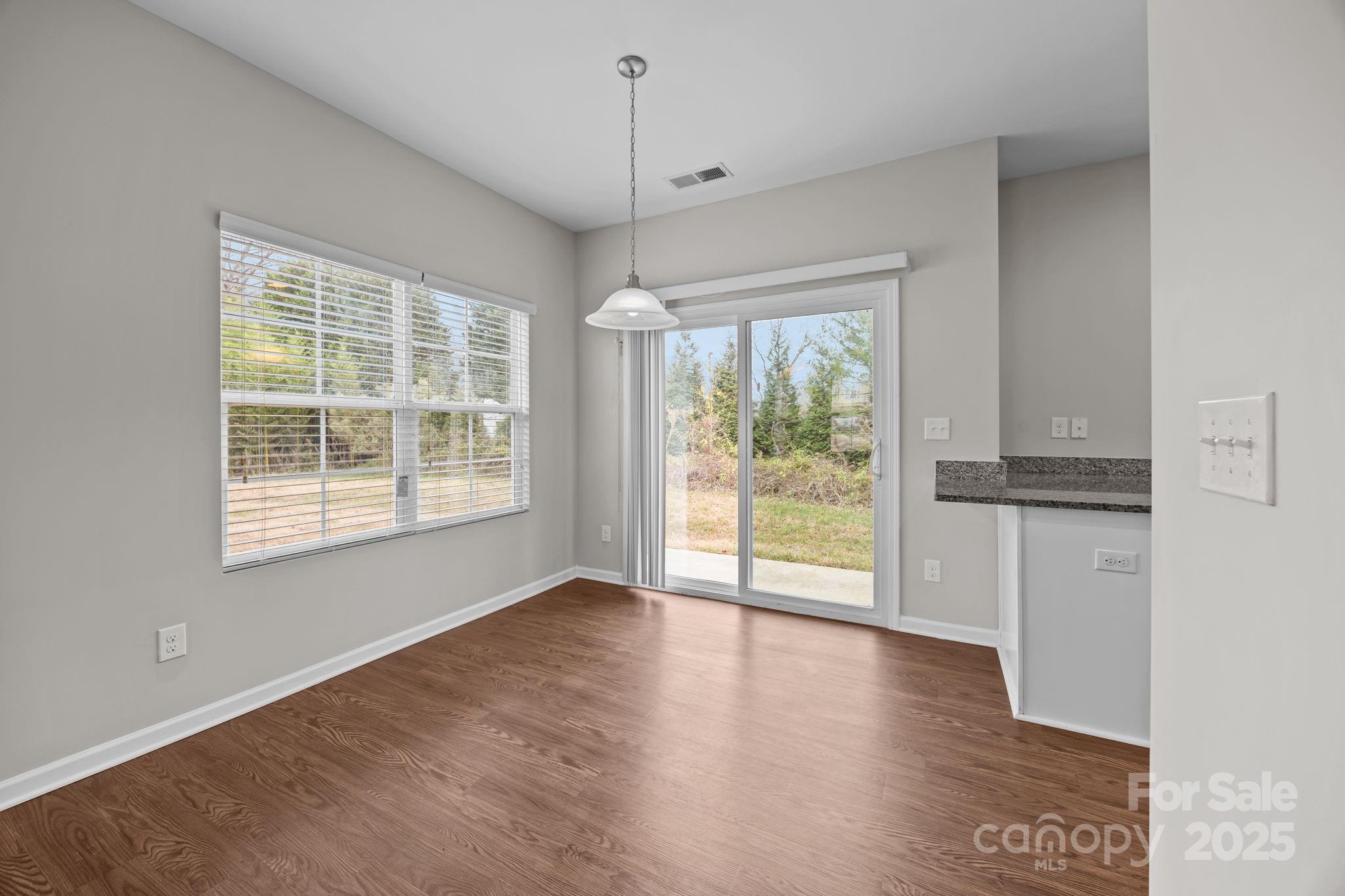 Oakview Commons - Residential