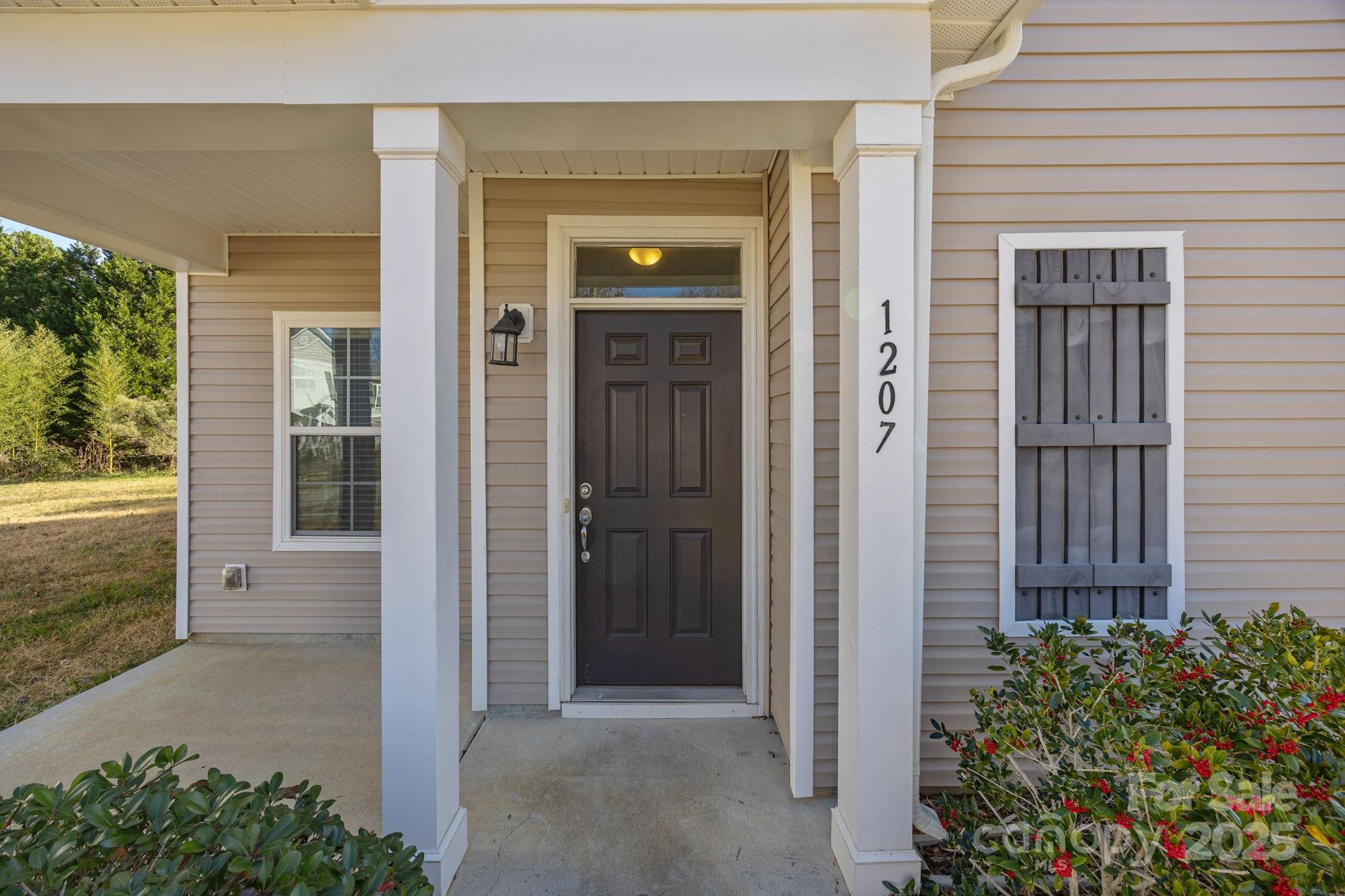 1207 Oak Haven Drive