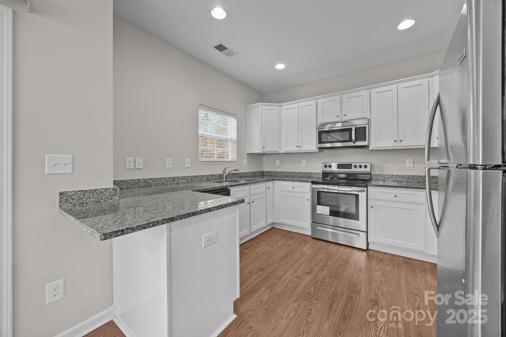 Oakview Commons - Residential