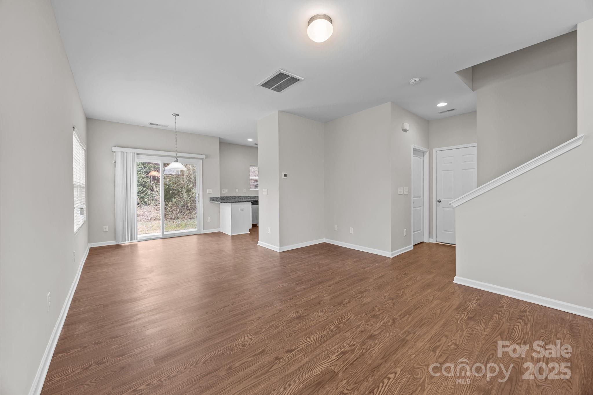 Oakview Commons - Residential