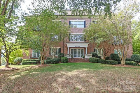 Photo of 956 Queens Road #956, Charlotte, NC 28207 (MLS # 4307378)