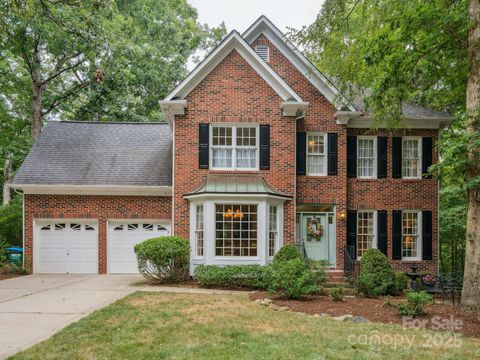 Photo of 423 Shrewsbury Lane, Matthews, NC 28105 (MLS # 4283550)