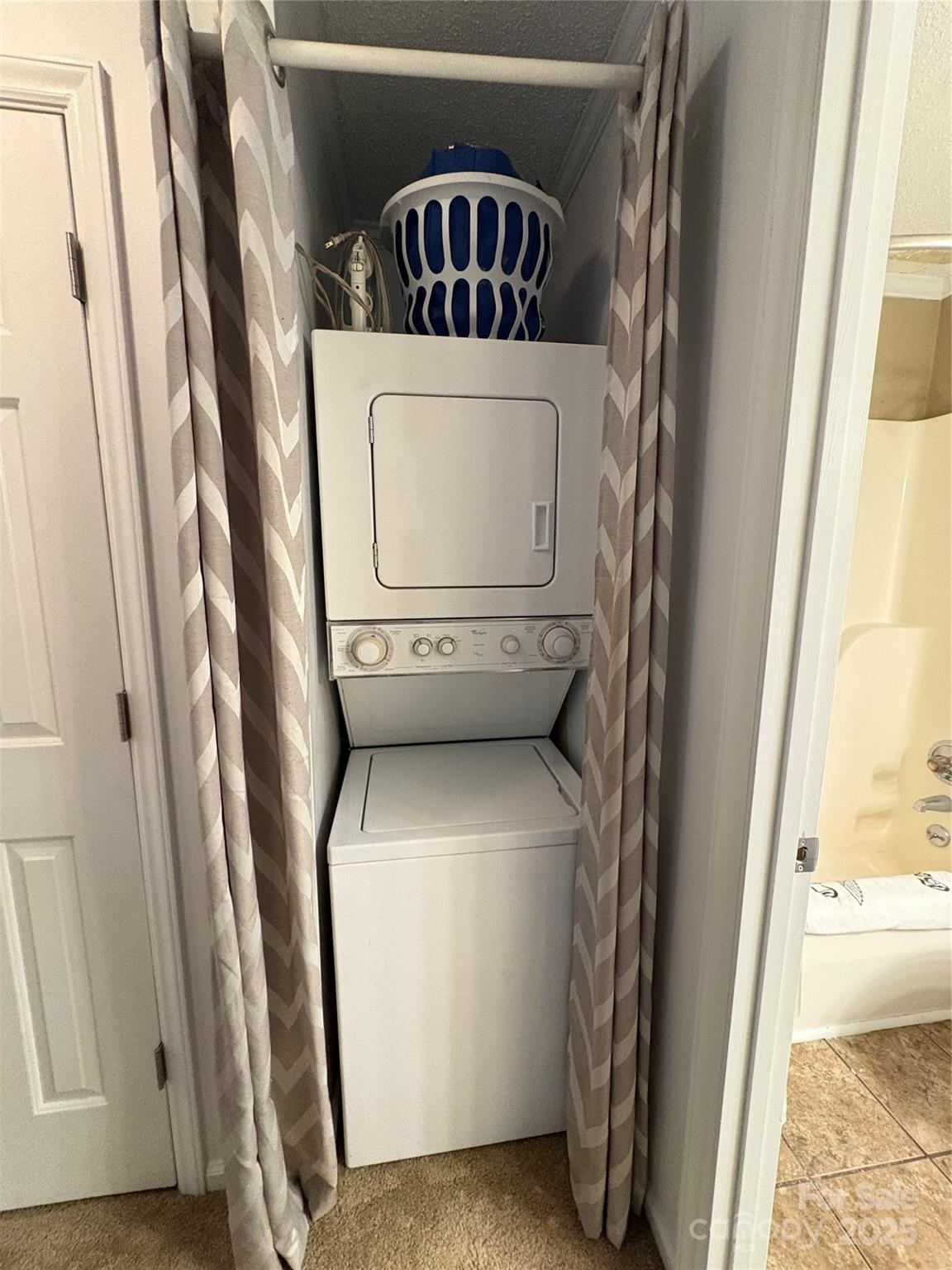 Franklin House - Residential