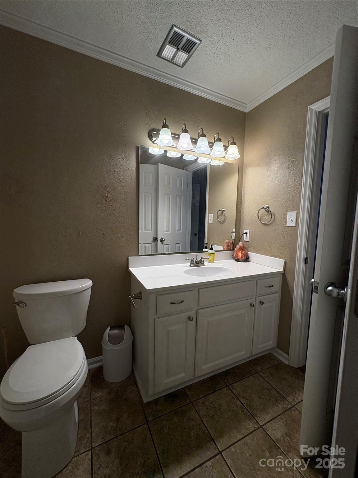 Franklin House - Residential