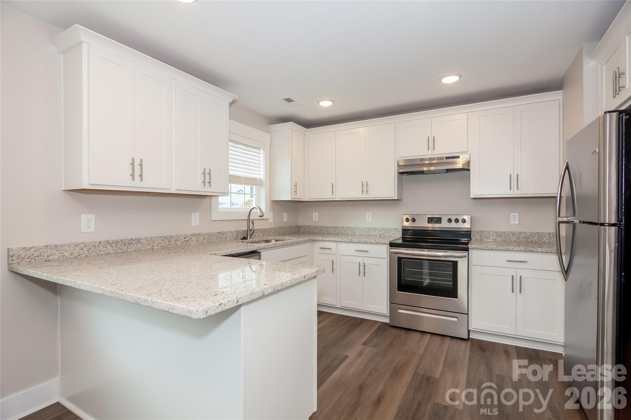 Groves Thread Company - Residential Lease