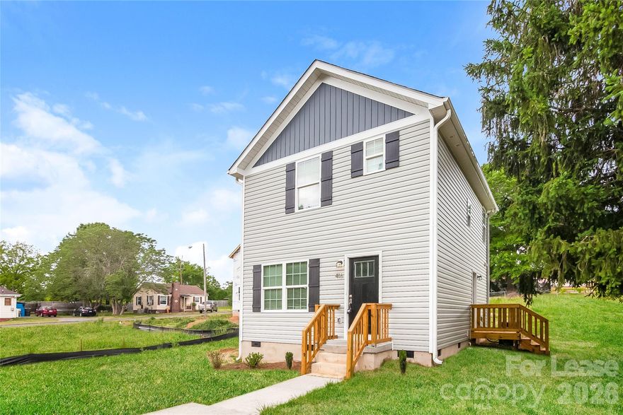 Discover this spacious 3-bedroom, 2.5-bathroom pet-friendly home boasting 1,200 sq. ft. of living space. With ample room to accommodate your needs, this property invites you to explore its possibilities.