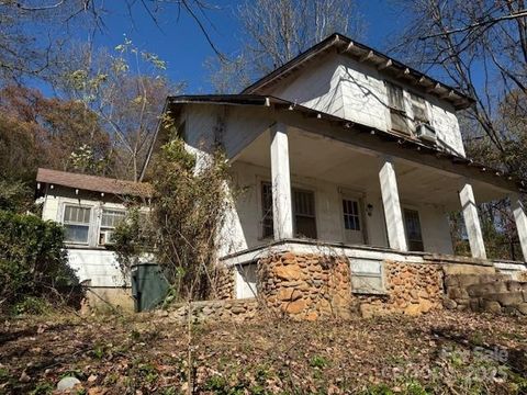 136 Edward Drive Waynesville NC 28785