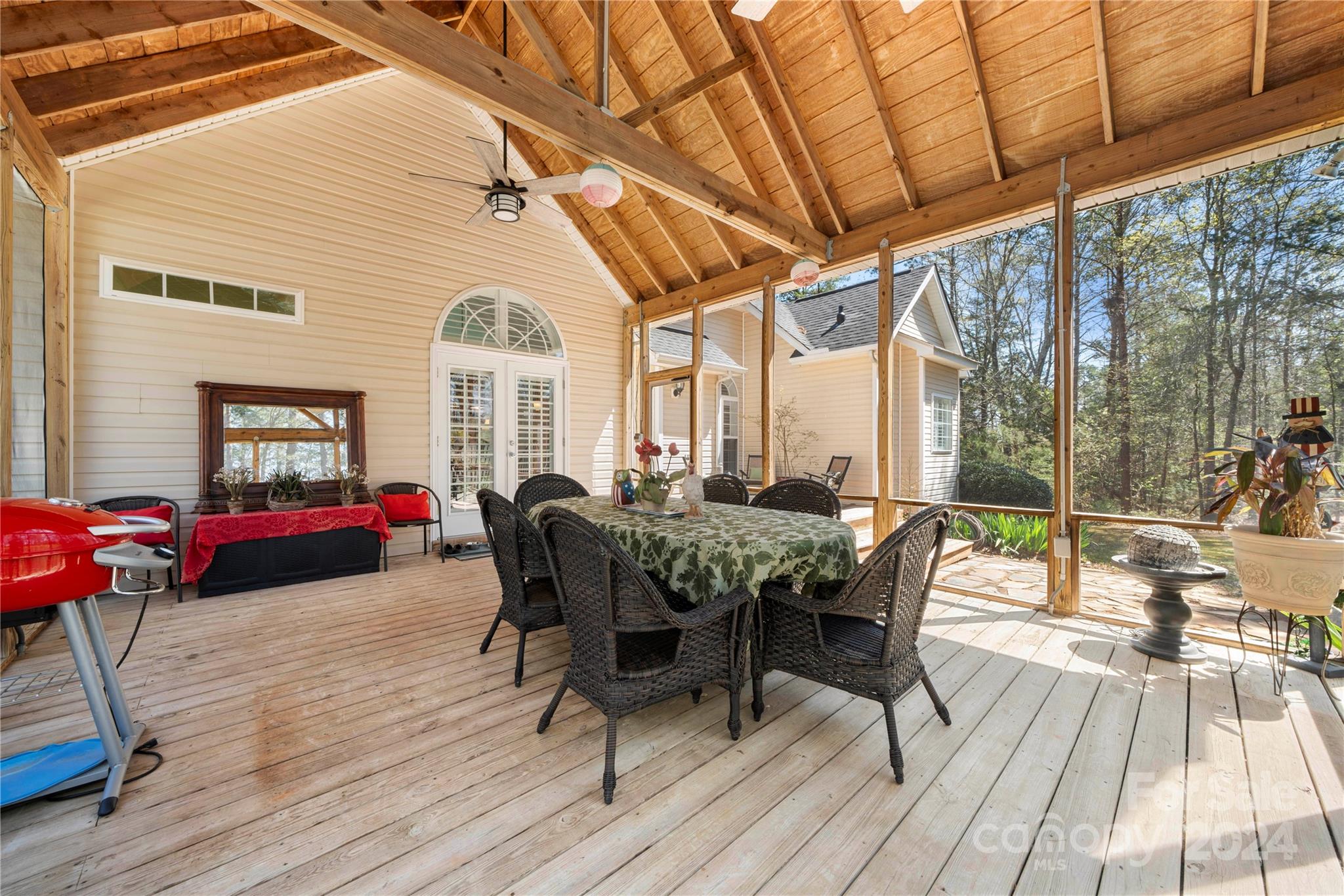 Lynnwood Farms - Residential