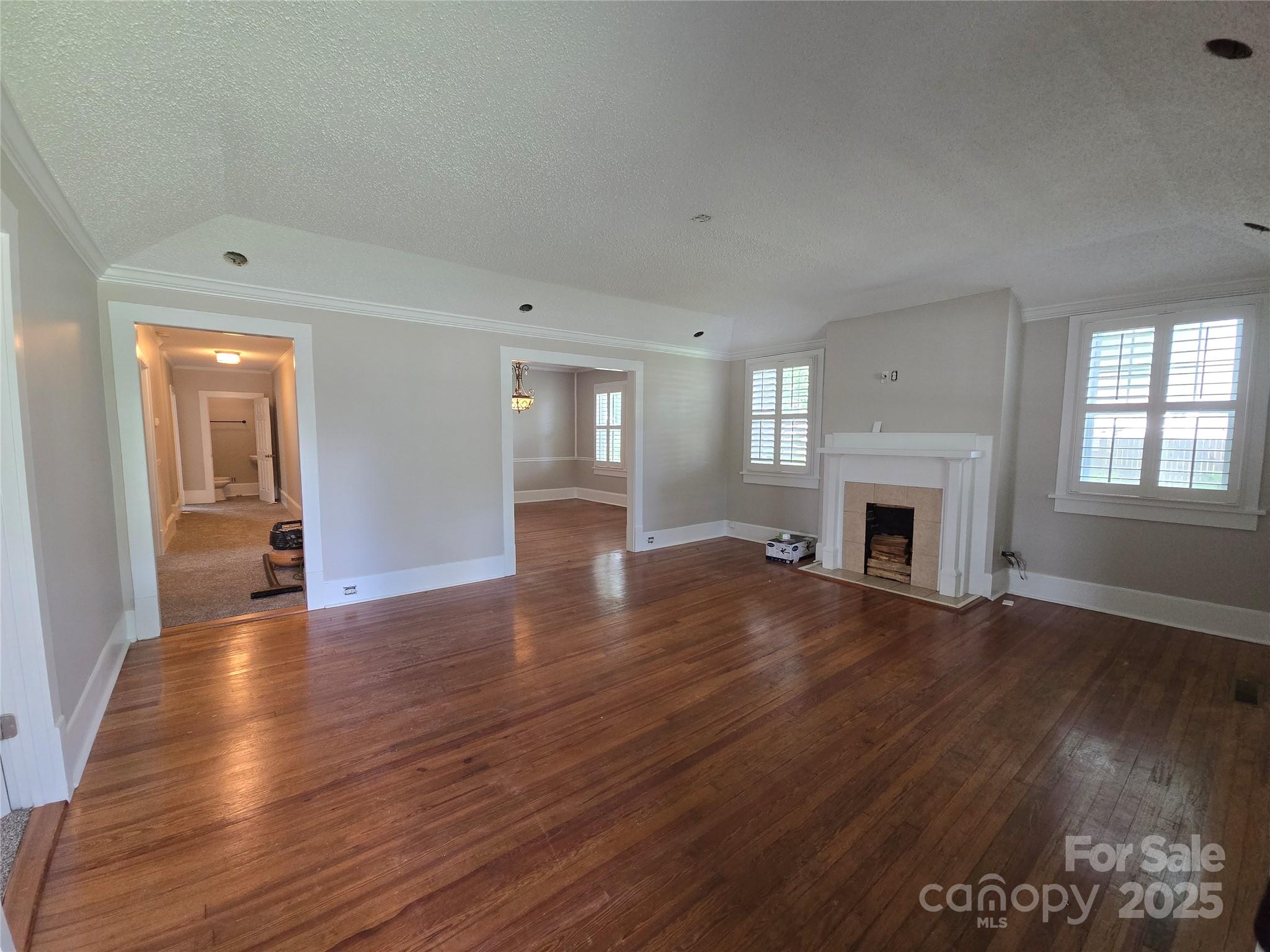 1415 S York Road