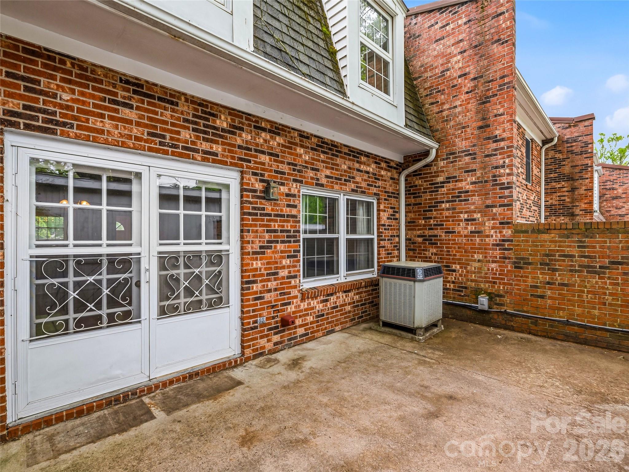 Kensington Court - Residential