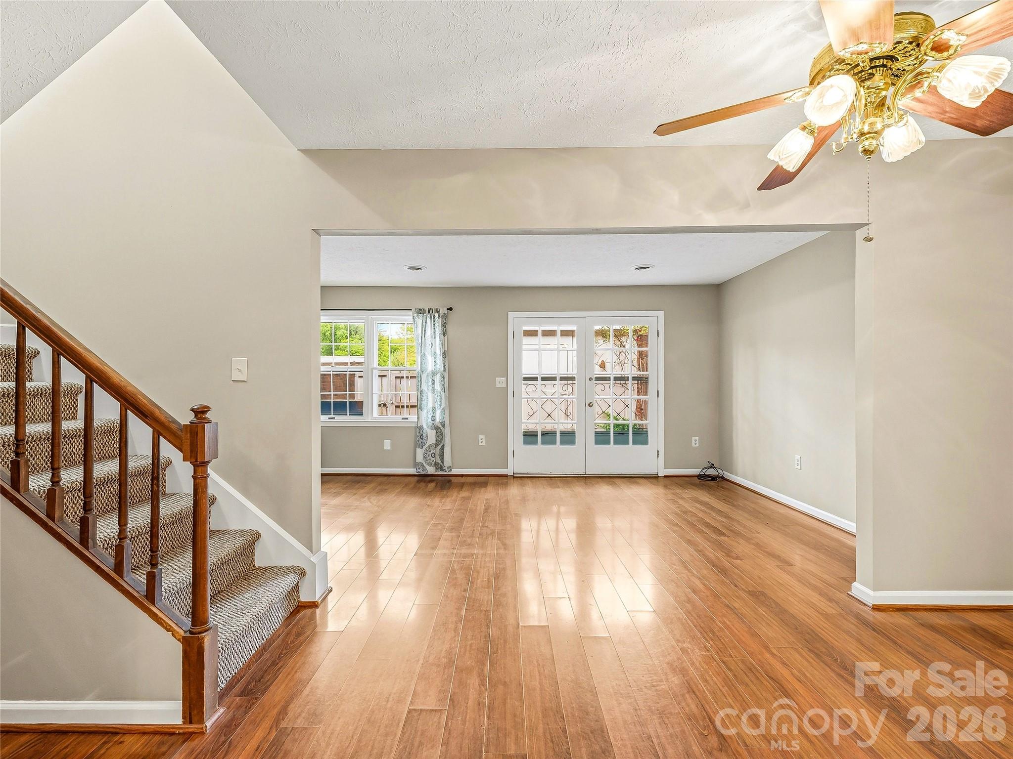 Kensington Court - Residential