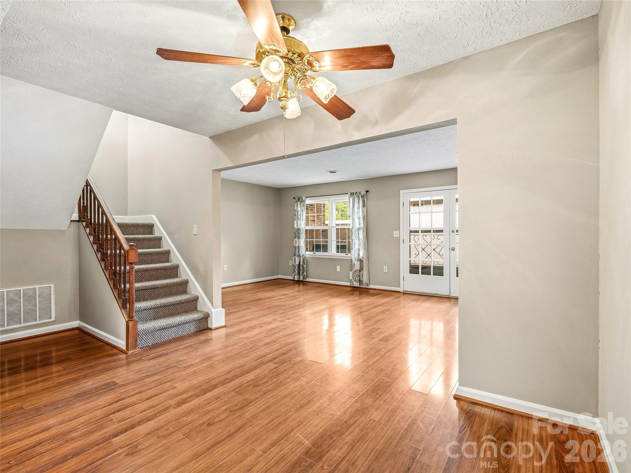 Kensington Court - Residential