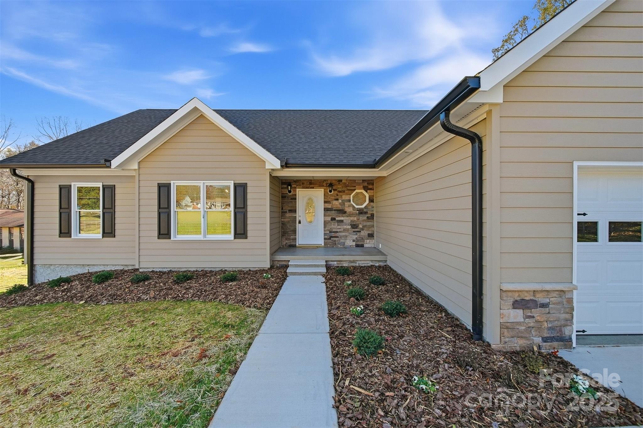 2707 Sandy Ford Road