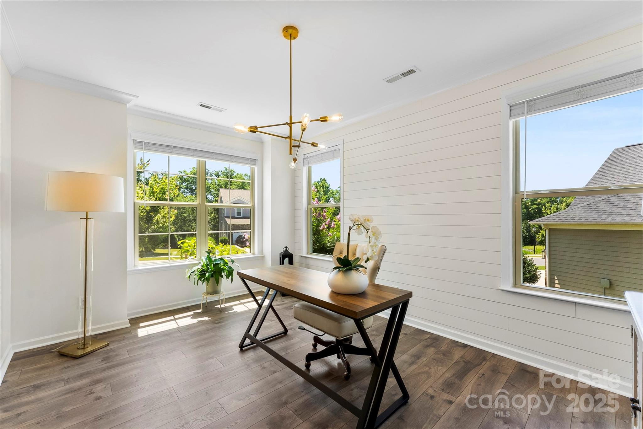 THE RETREAT AT RAYFIELD - Residential