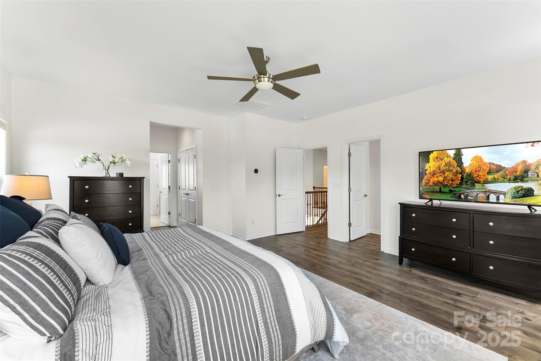 THE RETREAT AT RAYFIELD - Residential