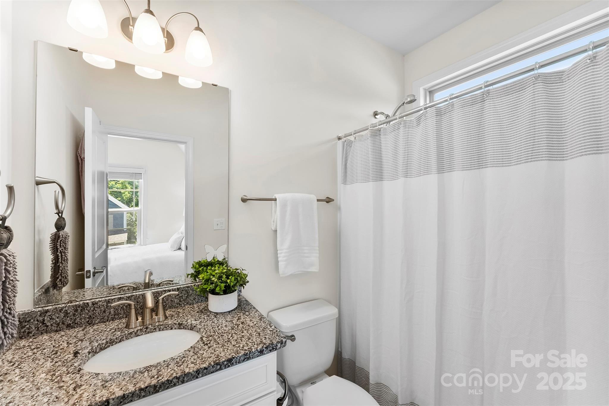 THE RETREAT AT RAYFIELD - Residential