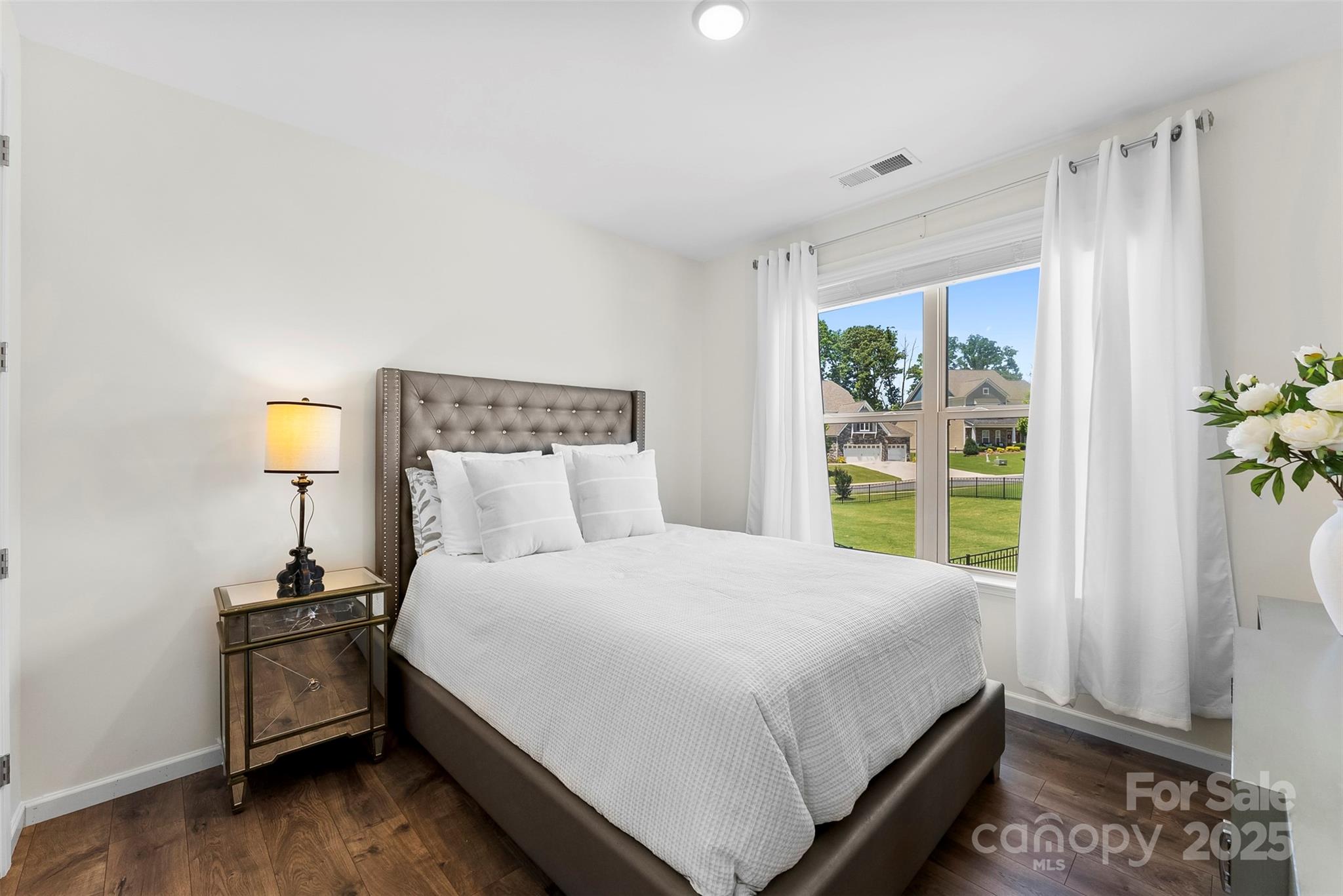 THE RETREAT AT RAYFIELD - Residential