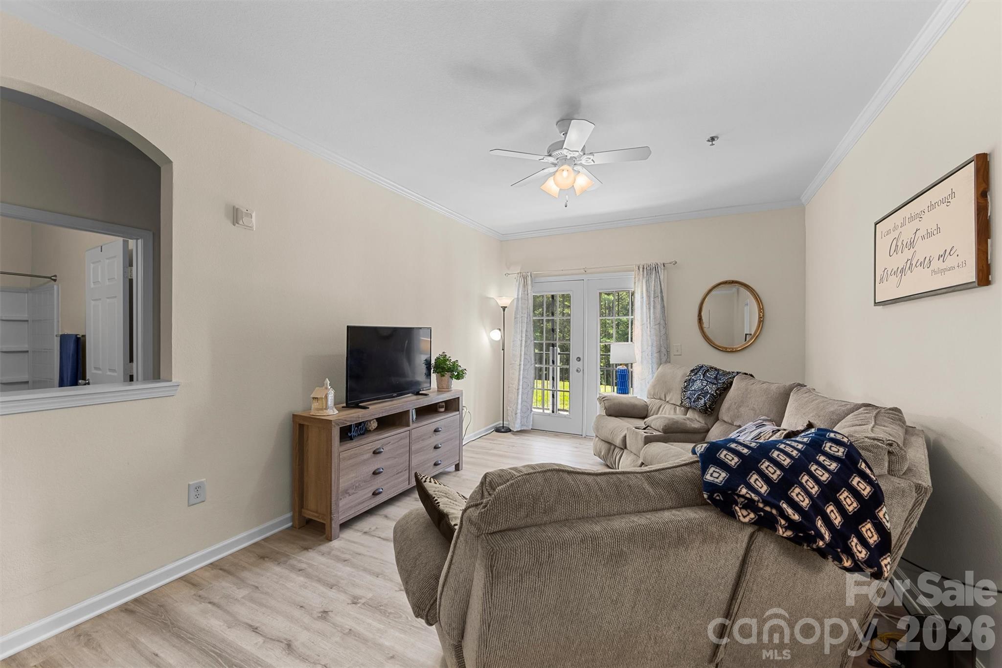 100 Vista Lake Drive 3