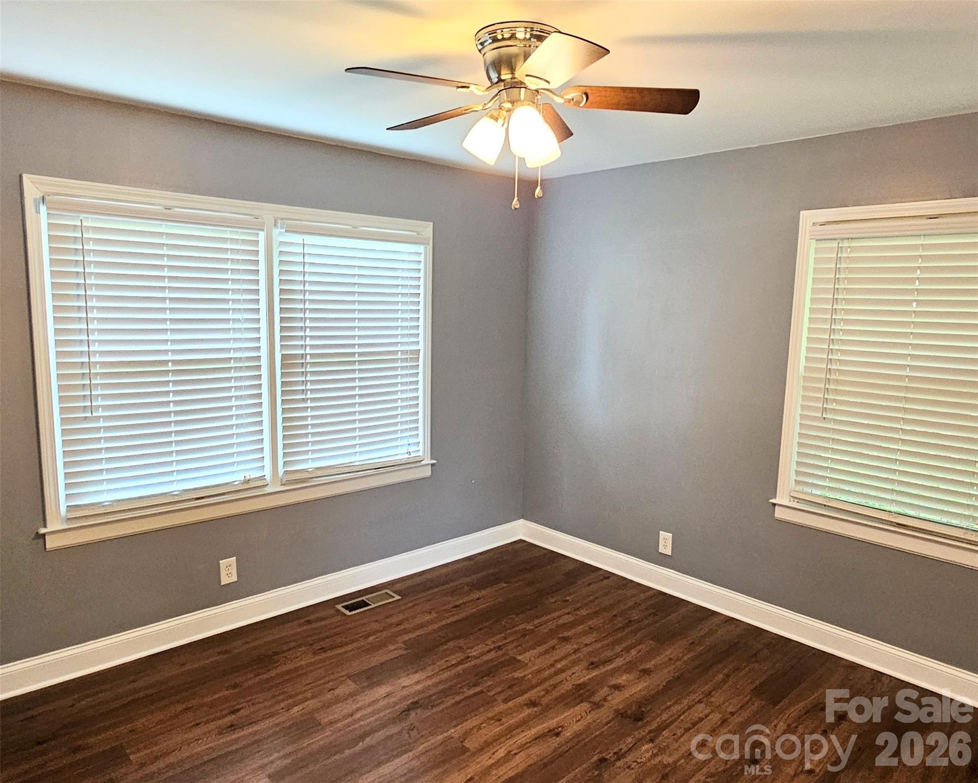 Dutchman Heights - Residential