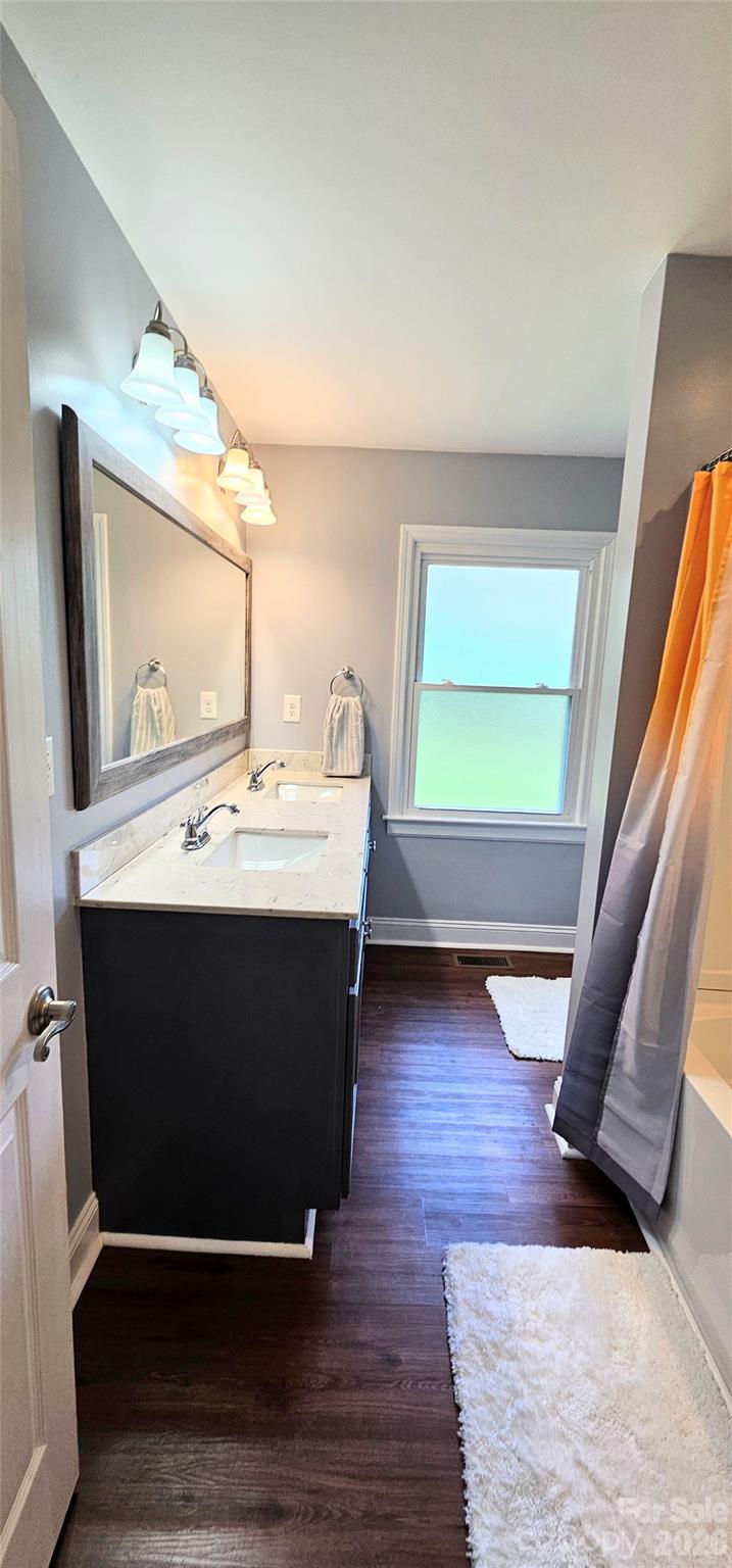 Dutchman Heights - Residential